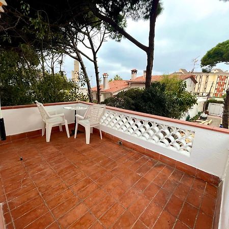 Nuevos Apartamentos Frente Al Mar Y A La Playa Castelldefels Exteriér fotografie