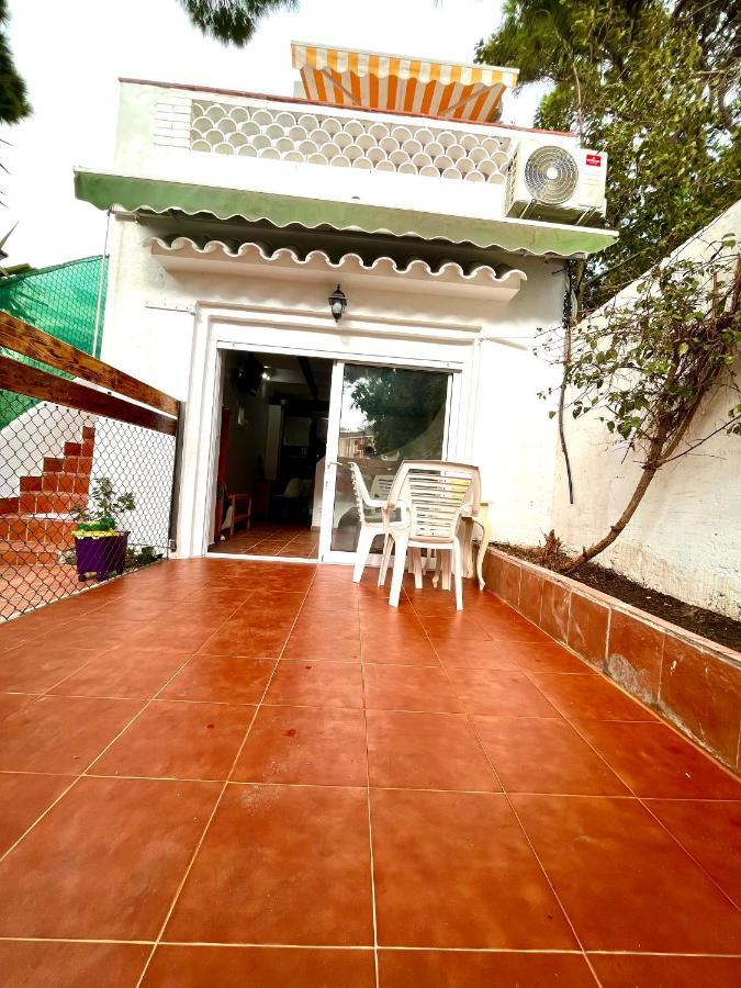 Nuevos Apartamentos Frente Al Mar Y A La Playa Castelldefels Exteriér fotografie