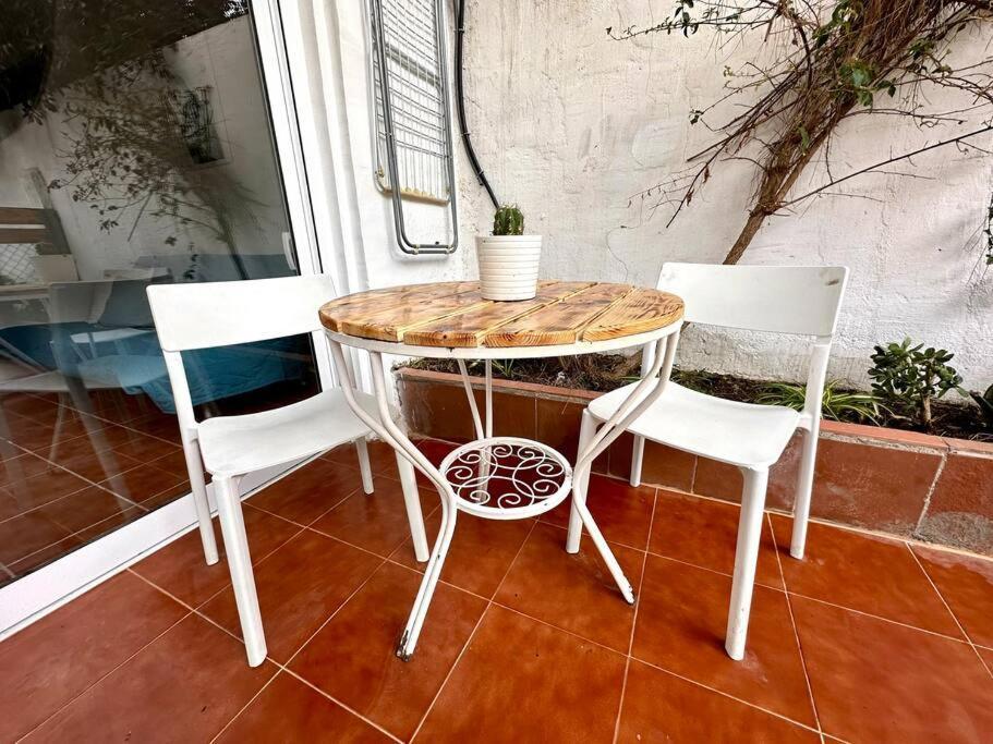 Nuevos Apartamentos Frente Al Mar Y A La Playa Castelldefels Exteriér fotografie