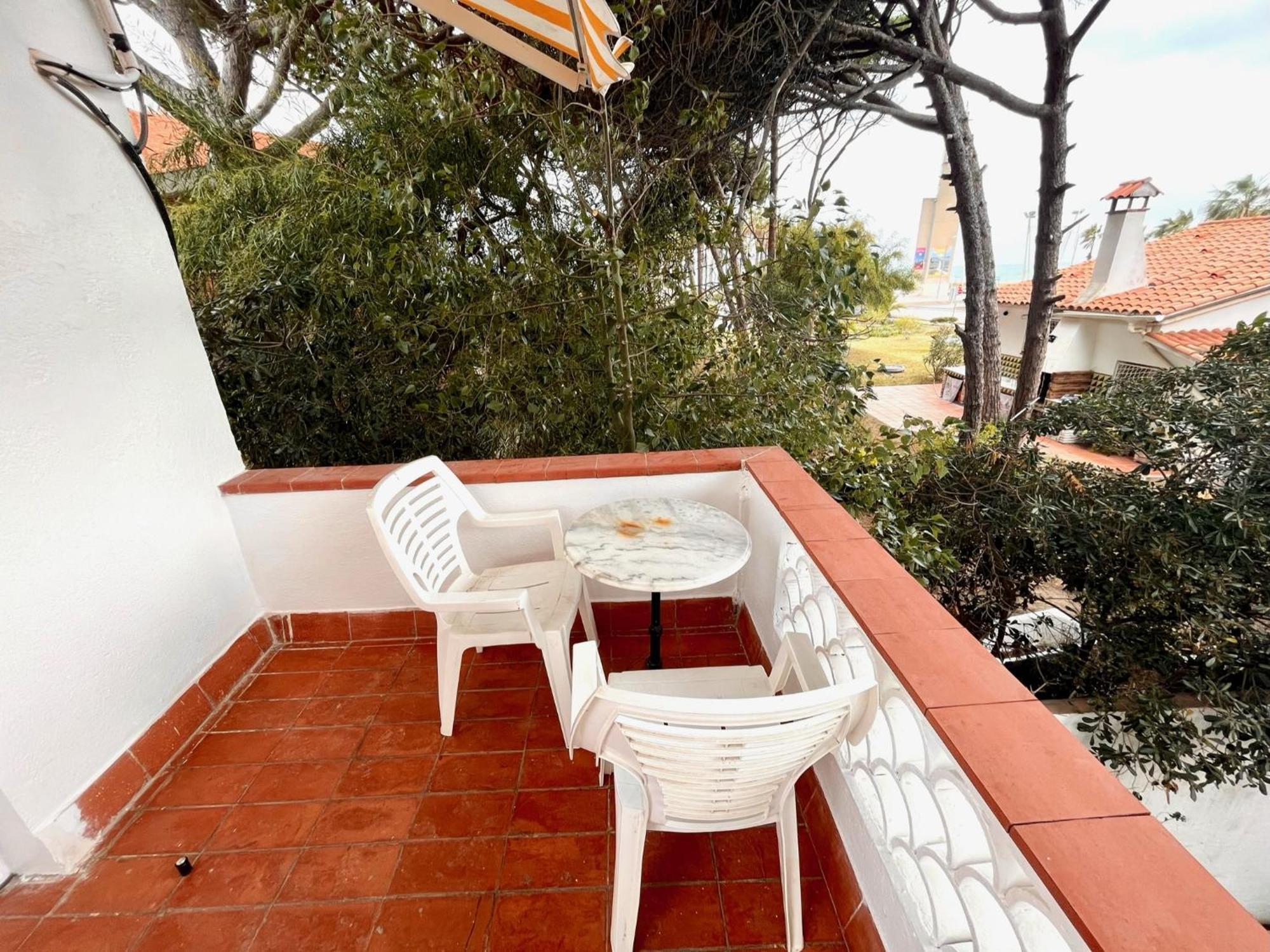 Nuevos Apartamentos Frente Al Mar Y A La Playa Castelldefels Exteriér fotografie