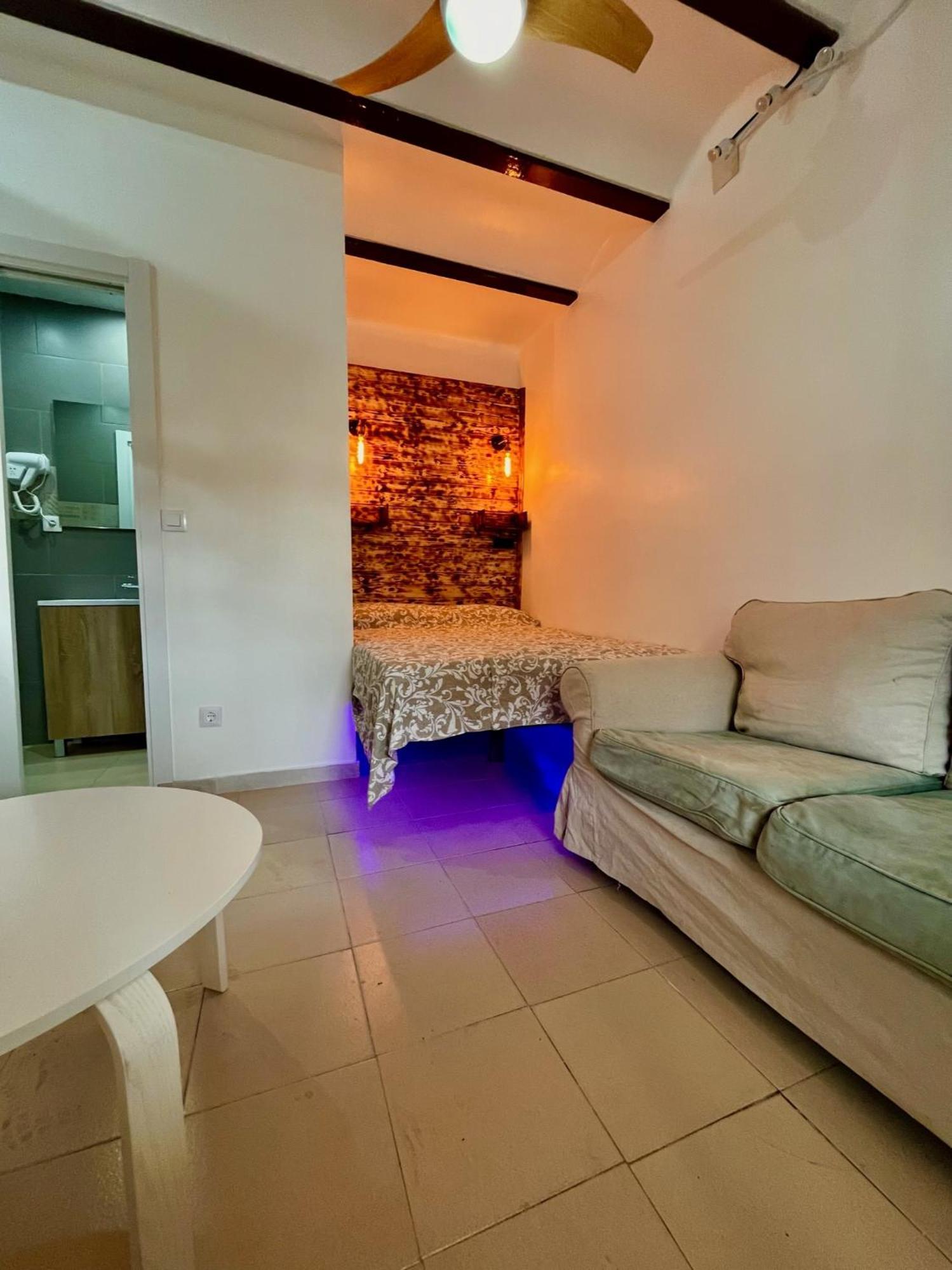 Nuevos Apartamentos Frente Al Mar Y A La Playa Castelldefels Exteriér fotografie